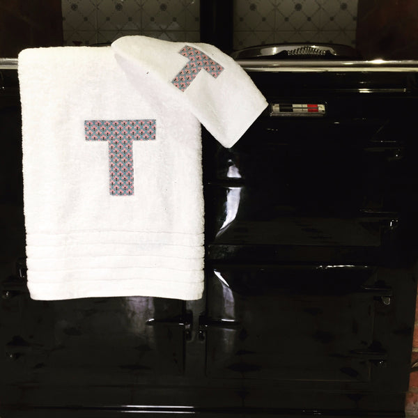 Bath towel and face cloth in Blooming Blossoms