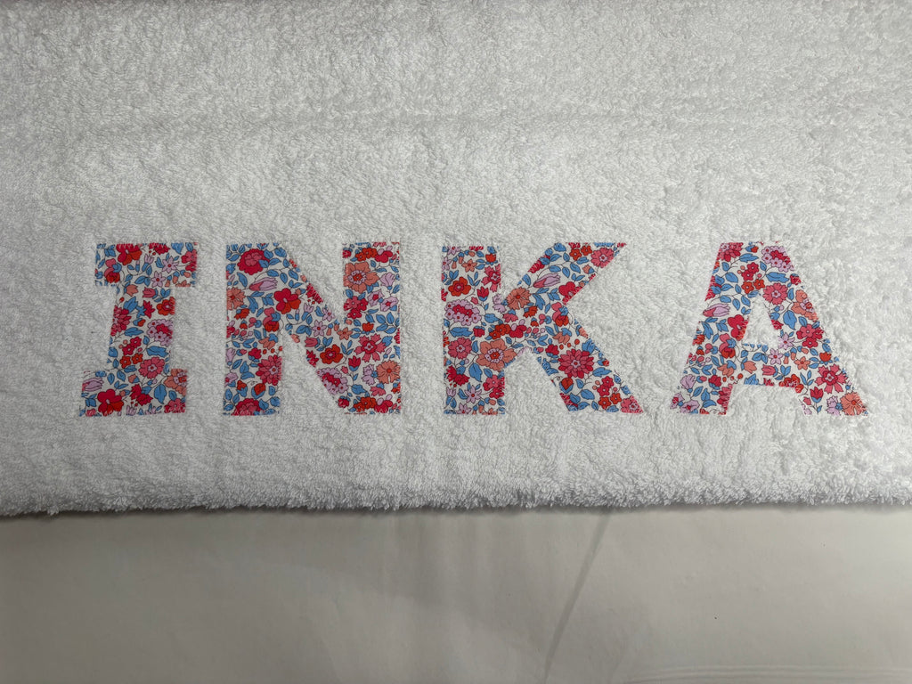 Inka in Delightful Dahlias - Bath Sheet