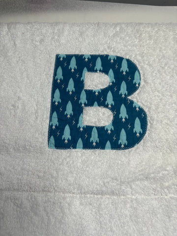 B in Rocketing Rockets - Bath Towel