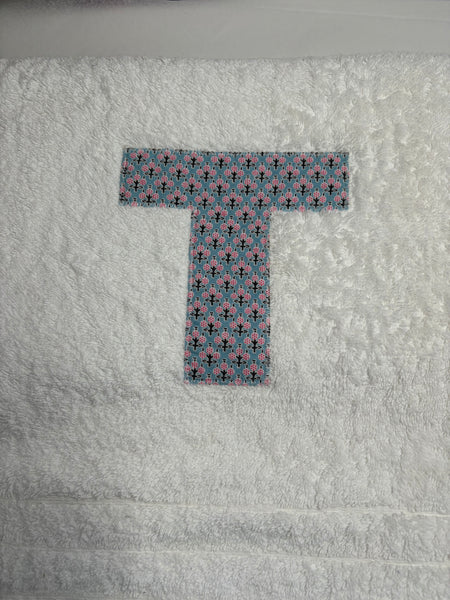 T in Blooming Blossoms - Bath Towel