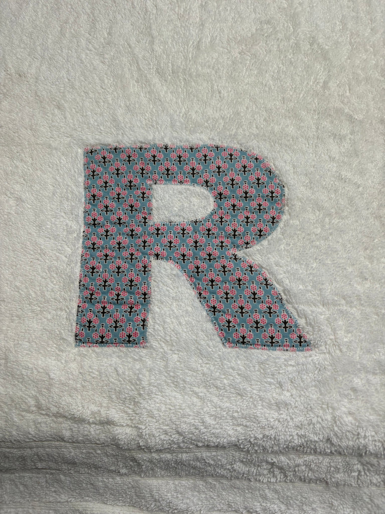R in Blooming Blossoms - Bath Towel